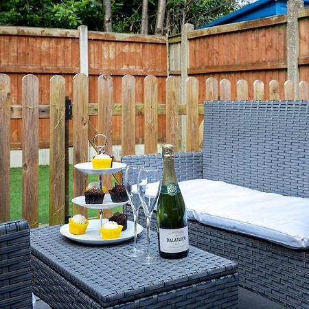 Yew Tree House Contractor / Family Home Free Netflix Fast Wifi Near Dudley/Birmingham Cradley Heath Exteriör bild