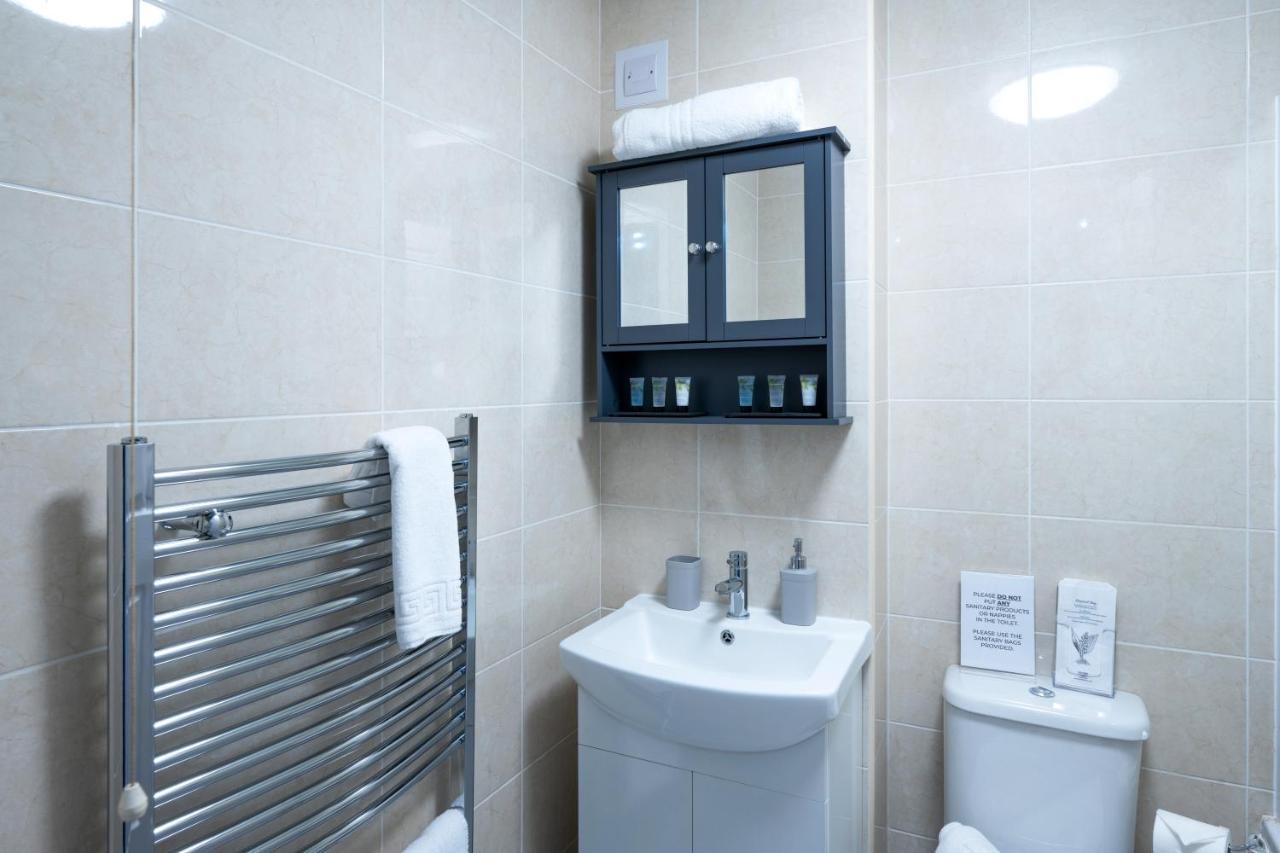 Yew Tree House Contractor / Family Home Free Netflix Fast Wifi Near Dudley/Birmingham Cradley Heath Exteriör bild
