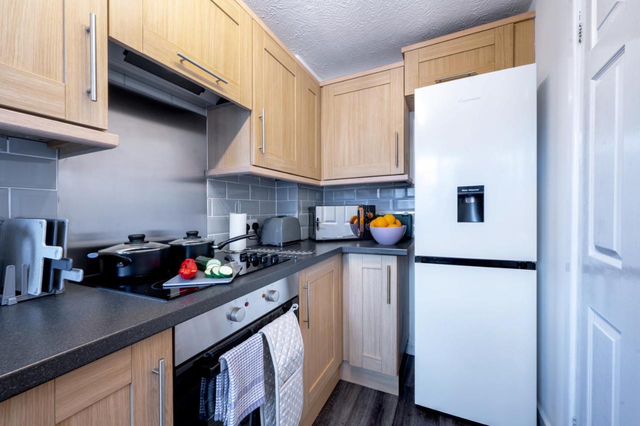Yew Tree House Contractor / Family Home Free Netflix Fast Wifi Near Dudley/Birmingham Cradley Heath Exteriör bild
